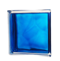 Blocs de verre colorés en gros, options multicolores pour la décoration de la maison et du bureau
