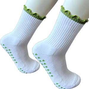 Chaussettes de sport pour hommes personnalisées OEM, directement de l'usine – Chaussettes de sport de haute qualité en gros avec échantillon gratuit et MOQ faible - Product Image 6