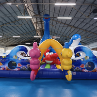 Grande aire de jeux gonflable sur le thème du monde marin, parc de jeux gonflables d'animaux marins, aire de jeux gonflable commerciale en plein air