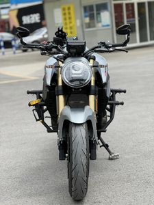 <span class=keywords><strong>Moto</strong></span> de rue haute performance QJMotor SRK600 600cc, refroidie par eau, adaptée aux pilotes expérimentés, parfaite pour la conduite en ville - Product Image 5