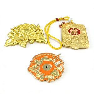 Insignias de Metal Esmaltadas de Alta Calidad, Chapadas en Oro, con Logotipo Personalizado, Serigrafía, para Decoración de Camisetas de Moda - Product Image 4