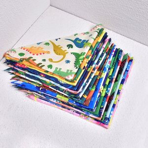 En gros ZH Personnalisé Foulard/Bavoir anti-salive pour chien, grande, moyenne et petite taille, en polyester, motif imprimé dinosaure de dessin animé, sportif - Product Image 3