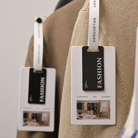 Étiquettes personnalisées pour vêtements avec boucle en sangle imprimée, étiquettes en papier avec logo personnalisé pour les boutiques, les commerces de détail et les marques