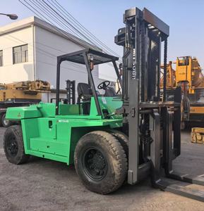Chariot élévateur FD2.5/3/4/5/7/10/15/16/25/30 tonnes diesel d'occasion MITSUBISHI FD160 avec trois maîtres à vendre avec des moteurs avancés - Product Image 4