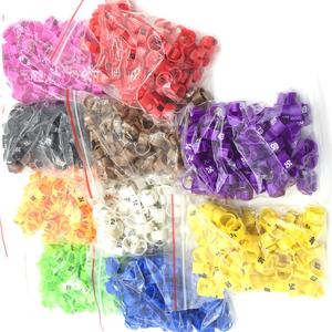 100 pièces/sac NO.1-100 Bagues pour pigeons, cailles et perroquets de 10 mm, bagues de patte colorées en plastique pour l'entraînement des oiseaux - Product Image 5