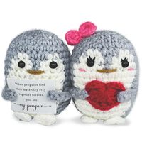 Poupées de pingouins en crochet faites à la main, amigurumi mignons avec carte de message d'amour en forme de cœur, objets décoratifs