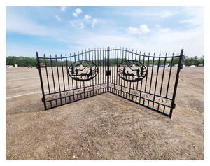 Portails de Luxe en <span class=keywords><strong>Fer</strong></span> <span class=keywords><strong>Forgé</strong></span> de 16/20 pieds – Designs Personnalisables pour Portails Principaux – Portes d'Entrée Robustes en Métal pour Villas et Exploitations Agricoles - Product Image 1