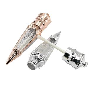 3ml mỹ phẩm vàng cà rốt nhựa độc đáo vương miện sang trọng rỗng Lip Gloss <span class=keywords><strong>container</strong></span> Son bóng phong phú Glossy Lip dầu ống với Cây Đũa phép - Product Image 6