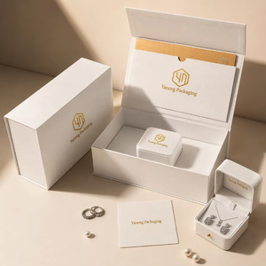 Caja de Joyería Rectangular Magnética de Lujo Personalizada con Tapa Abatible, Paño de Pulido Antideslustre para Plata, Embalaje de Cartón Ecológico - Product Image 4