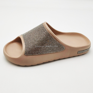 Fashionable Trend OEM Custom Anti <strong>slip</strong> Sole <strong>Slip</strong> on Womens &amp; Lady EVA Slide Shoes with Diamond Decoration - Product Image 3