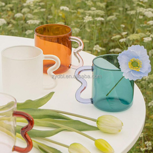 Ensemble de tasses en <span class=keywords><strong>verre</strong></span> créatif <span class=keywords><strong>avec</strong></span> <span class=keywords><strong>paille</strong></span> <span class=keywords><strong>intégrée</strong></span>, en <span class=keywords><strong>verre</strong></span> borosilicate coloré, <span class=keywords><strong>avec</strong></span> <span class=keywords><strong>paille</strong></span> et cuillère intégrées, idéal pour la maison, le bureau et les cadeaux - Product Image 3