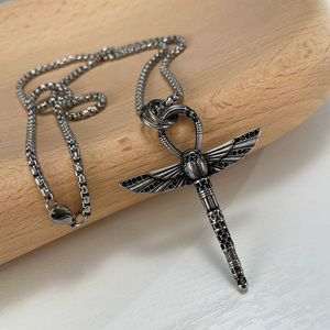 Hip Hop 18k Plaqué Or Libellule Pendentif En Acier Inoxydable Coulée Collier <span class=keywords><strong>Croix</strong></span> <span class=keywords><strong>de</strong></span> Vie <span class=keywords><strong>Ankh</strong></span> Pendentif pour Hommes Amulette <span class=keywords><strong>De</strong></span> Protection - Product Image 3