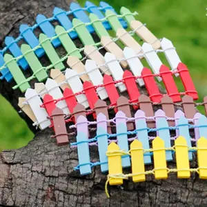 डिजाइन के हजारों DIY किट देहाती मिश्रित रंग लघुचित्र लकड़ी परी उद्यान बाड़ आंकड़ा