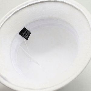 หมวกบักเก็ตสีขาวสุดหรู ผลิตจากยางรักษ์โลก พิมพ์ลายซิลค์สกรีน พร้อมโบว์ริบบิ้น สำหรับผู้หญิง ใช้ในงานแต่งงาน โบสถ์ งานเลี้ยงสังสรรค์ หรือกิจกรรมกลางแจ้ง - Product Image 6