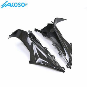 AKOSO Carénage <span class=keywords><strong>de</strong></span> <span class=keywords><strong>moto</strong></span> en fibre <span class=keywords><strong>de</strong></span> carbone protégé contre les UV, tableau <span class=keywords><strong>de</strong></span> bord, carénages latéraux supérieurs pour <span class=keywords><strong>BMW</strong></span> S1000RR S1KRR 2019-2024 - Product Image 5