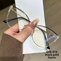 Nouvelle Arrivée Lunettes Métalliques Cat-Eye pour Femmes avec Verres Photochromiques Anti-Lumière Bleue, Légères, Adaptées à Toutes les Formes de Visage