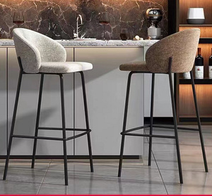 <span class=keywords><strong>Chaise</strong></span> <span class=keywords><strong>de</strong></span> <span class=keywords><strong>bar</strong></span> moderne blanc/noir, tabouret <span class=keywords><strong>de</strong></span> <span class=keywords><strong>bar</strong></span> en cuir roi avec accoudoir en acier cadre doré or pour comptoir <span class=keywords><strong>de</strong></span> cuisine - Product Image 1