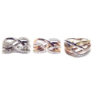 Bague de fiançailles et de mariage large en or 18 carats trois tons avec diamant 100 % naturel au design torsadé tendance pour femme - Product Image 4