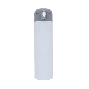 Nuevo artículo <span class=keywords><strong>de</strong></span> doble pared themo botella <span class=keywords><strong>de</strong></span> vacío <span class=keywords><strong>de</strong></span> la botella <span class=keywords><strong>de</strong></span> agua <span class=keywords><strong>de</strong></span> <span class=keywords><strong>acero</strong></span> <span class=keywords><strong>inoxidable</strong></span> aislado - Product Image 1