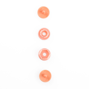 กระดุมแป๊กพลาสติกแบบสั่ง<span class=keywords><strong>ทำ</strong></span>จากโรงงาน ใช้สำหรับเสื้อกันฝนและเสื้อผ้าเด็ก - Product Image 1