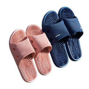 Sandales de massage réflexologique pour femmes, respirantes, imperméables, antidérapantes, en PVC, pour la douche et le bain, idéales pour l'été et le printemps. - Product Image 1