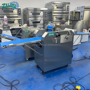 Machine à façonner les croissants industrielle, rouleau à pâtisserie automatique pour ligne de production de croissants, équipement de <span class=keywords><strong>boulangerie</strong></span>, <span class=keywords><strong>prix</strong></span> <span class=keywords><strong>d</strong></span>'usine - Product Image 3