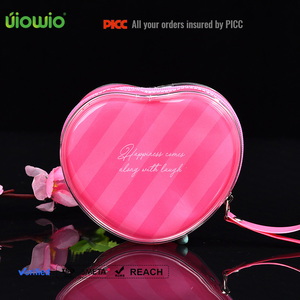 UIOWIO Benutzerdefiniertes Logo Niedliche Kleine Transparente <span class=keywords><strong>Mini</strong></span>-Herzförmige Geldbörse Klare Make-up Wasserdichte Tasche Verpackung PVC Plastik Kosmetiktasche - Product Image 1