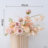 Composition florale artificielle d'orchidées papillon champagne pour toile de fond murale de mariage, location pour fêtes et décoration de vitrine de magasin