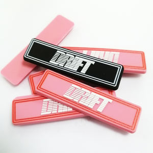 Etichetta 3D in <span class=keywords><strong>PVC</strong></span>/silicone con logo in rilievo, patch in gomma <span class=keywords><strong>PVC</strong></span> per abbigliamento/borse - Product Image 2