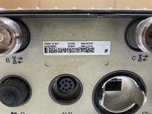 Équipement d'infrastructure sans fil RRU Radio 4415 B3 KRC 161 637 1 4G 3G 48VDC - Product Image 2