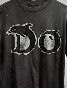 T-shirt ample en coton épais personnalisé avec impression sérigraphique, manches courtes, style vintage délavé et usé pour homme, fabriqué par HG. - Product Image 4