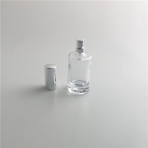Vial de vidrio transparente portátil de 50ml Botella de perfume de muestra vacía con tapón de rosca Precio bajo Forma de cilindro de venta - Product Image 3