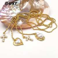 Collier en métal avec pendentifs en forme de cœur et de croix plaqué or, style élégant, en laiton et perles artificielles, cadeau romantique pour les amis