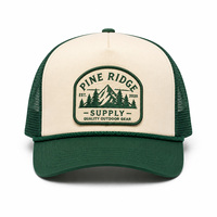 Casquette Trucker Snapback Ajustable à 5 Panneaux avec Dos en Maille, Cordon Avant, Logo Brodé Personnalisé et Couleurs Contrastées, Prix de Gros