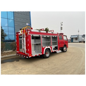 Camión de Bomberos Dongfeng 3000L con Agua y Espuma, Equipo de Extinción de Incendios - Product Image 3