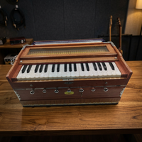 Harmonium Double Reed 7 Stop Portable Wooden Harmonium Keyboard Pump Organ Smooth Key Action for Travel Study and Outdoor Perfo