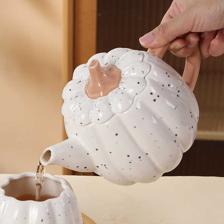 Reactive Personalized Restaurant Home Speckled Glaze Porcelain Mug Pumpkin Shape Tea Pot Set with Cups for Tea