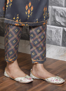 Best Selling Cotton Straight Kurti Set with Pocket Printed Ethnic Wear Casual Daily Wear Kurta <b>Pant</b> Dupatta Set For Women - Product Image 4
