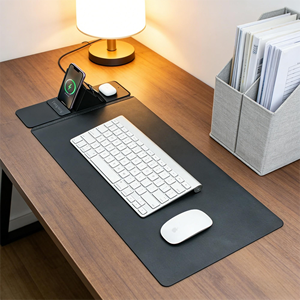 <span class=keywords><strong>Tapis</strong></span> de <span class=keywords><strong>souris</strong></span> de jeu en cuir antidérapant personnalisé, imperméable, <span class=keywords><strong>avec</strong></span> support de téléphone détachable à charge rapide, chargeur sans fil 15W - Product Image 1