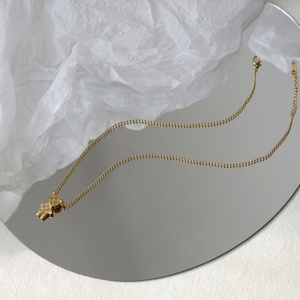 Lindo Collar con Colgante de Oso de Dibujos Animados en 3D, Cadena de Acero Inoxidable Chapada en Oro de 18K para Mujer o Niña, Ideal para Fiestas y Regalos - Product Image 3
