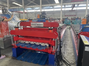 Machine de formage de rouleaux de tuiles trapézoïdales à double couche 980 avec moteur et boîte de vitesses - Product Image 4