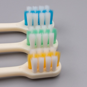 Brosse à dents de dessin animé pour enfants, poils souples, petite tête, brosse à dents manuelle, design coloré, longueur 15.5cm - Product Image 4
