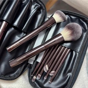 ชุดแปรงแต่งหน้าระดับมืออาชีพ 10 ชิ้น ยี่ห้อ <span class=keywords><strong>Hourglass</strong></span> ขนแปรงสังเคราะห์ ด้ามจับโลหะสีโรสโกลด์ สำหรับปัดแก้ม แป้ง อายแชโดว์ รองพื้น - Product Image 6