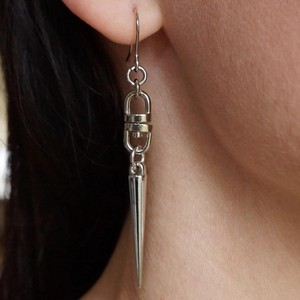 Boucles d'oreilles pendantes en métal à pointes rotatives, en alliage de zinc, style gothique steampunk punk, pour femmes - Product Image 1