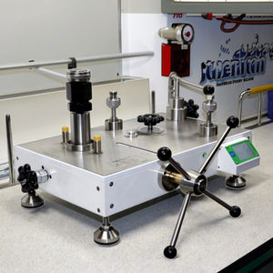 Probador de peso muerto de pistón de 60Mpa de ultra alta presión, probador de peso muerto para calibración de manómetro - Product Image 4