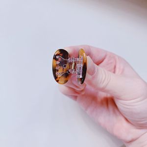 Nouvelle arrivée 3cm mignon <span class=keywords><strong>Mini</strong></span> pinces à griffes pour enfants belle Animal chat marbre acétate de Cellulose cheveux griffe de <span class=keywords><strong>crabe</strong></span> pour cheveux fins bébé filles - Product Image 5