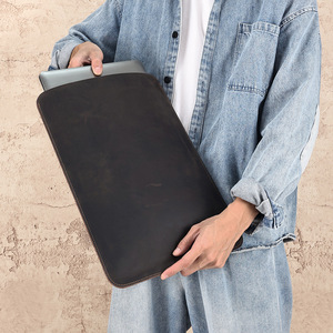 ซองใส่แล็ปท็อปหนังแท้สีน้ำตาลแบบ Crazy Horse ขนาดใหญ่ ป้องกันการสึกหรอ ดีไซน์แนวตั้ง สำหรับคอมพิวเตอร์และแท็บเล็ต - Product Image 1