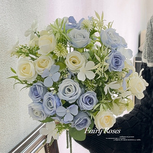Ins Style Rose Silk Kunstbloem Klein boeket Decoratie voor Moederdag en Kerstmis Woonkamerornament Waterdicht - Product Image 5