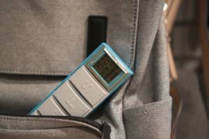 Organizador de pastillero de recordatorio fácil, sensores inteligentes con alarma suave solo si pierde una dosis o abre un día incorrecto - Product Image 2