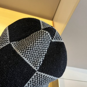 Chapeau en laine tricotée classique de luxe pour femmes et hommes, de haute qualité, chaud, décontracté, simple, pour l'extérieur - Product Image 3